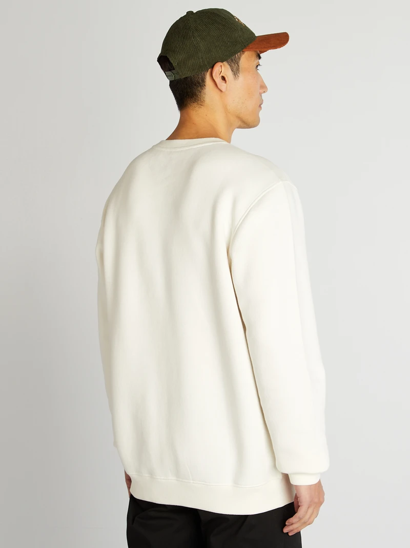 plain round neck sweatshirt